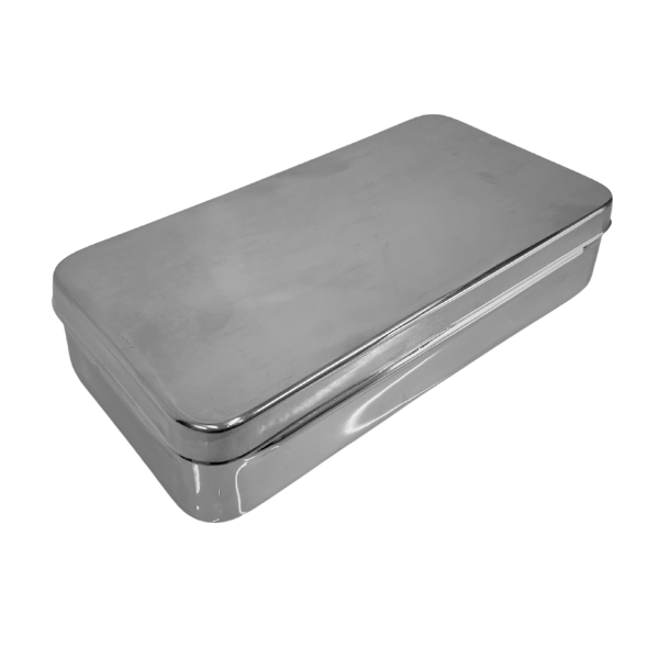 CAJA QUIRÚRGICO DE ACERO INOXIDABLE MEDIANO – 25x15x5 CM.